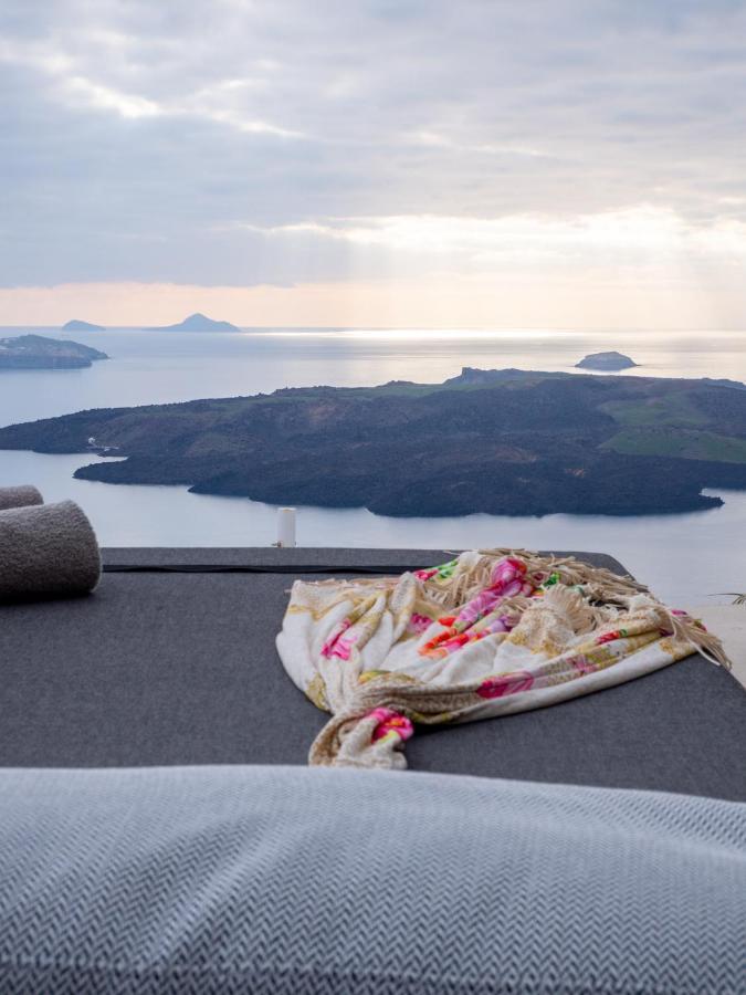 Aparthotel Caldera Cliff Illusion Fira  Exterior foto